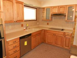 976 Circle Dr, Circleville, OH 43113 photo 5