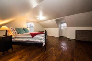 187 E Jeffrey Pl, Columbus, OH 43214 photo 12