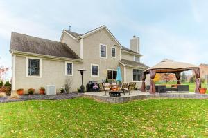 6867 Bowles Ct, Dublin, OH 43017 photo 2