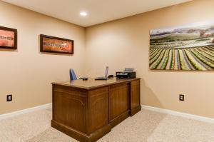 6867 Bowles Ct, Dublin, OH 43017 photo 4