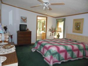 60887 Mt Olive Rd, Mcarthur, OH 45651 photo 14