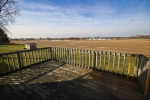 23835 Eisenhower Dr, Circleville, OH 43113 photo 6
