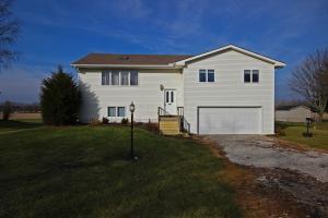23835 Eisenhower Dr, Circleville, OH 43113 photo 1