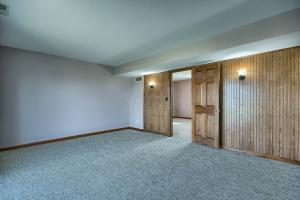 23835 Eisenhower Dr, Circleville, OH 43113 photo 8