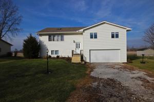 23835 Eisenhower Dr, Circleville, OH 43113 photo 2