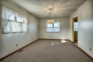 23835 Eisenhower Dr, Circleville, OH 43113 photo 12