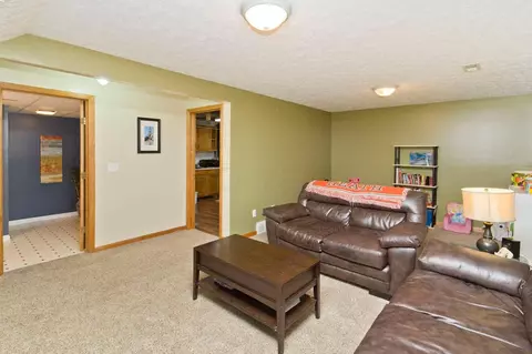 611 Huron Dr, Heath, OH 43056 photo 22