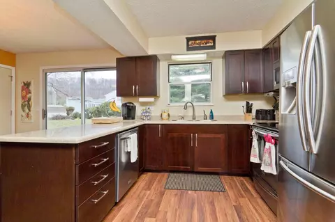 611 Huron Dr, Heath, OH 43056 photo 9