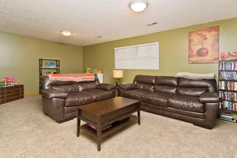 611 Huron Dr, Heath, OH 43056 photo 20