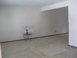7929 Stanburn Rd, Dublin, OH 43016 photo 3