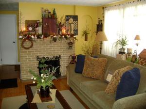 715 S Main St, Baltimore, OH 43105 photo 2