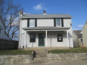 1211 E Walnut St, Lancaster, OH 43130 photo 1
