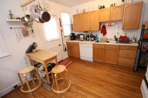 155-157 E Como Ave, Columbus, OH 43202 photo 5