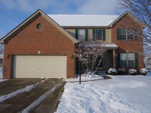 4568 Huntwicke Dr, Hilliard, OH 43026 photo 1