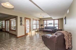 3698 E River Rd, Marion, OH 43302 photo 24