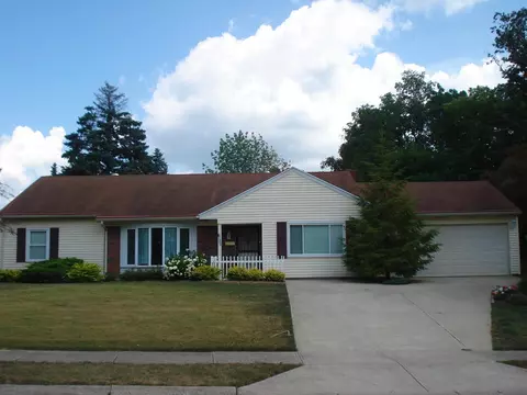 1958 Marinette Dr, Springfield, OH 45503 photo 4