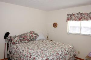 370 Florence Dr, Pickerington, OH 43147 photo 4