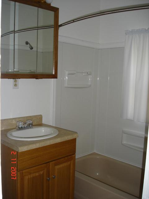 435 Ray Ave, Circleville, OH 43113 photo 1
