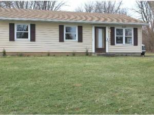 2127 Duquesne Dr, Springfield, OH 45506 photo 1