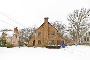 31 Forest Ave, Delaware, OH 43015 photo 1