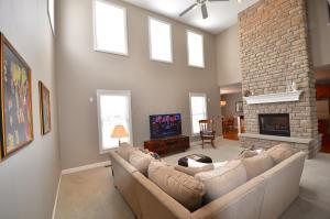7724 Fulmar Dr, Dublin, OH 43017 photo 2