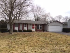 170 Greer Dr E, Newark, OH 43055 photo 2