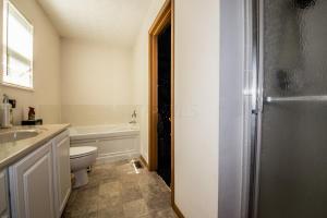 215 Brenden Loop, Delaware, OH 43015 photo 8