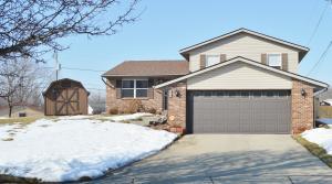 671 E Crest Dr, Heath, OH 43056 photo 2