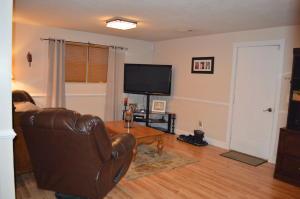 671 E Crest Dr, Heath, OH 43056 photo 10