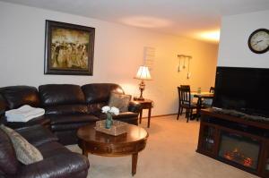 671 E Crest Dr, Heath, OH 43056 photo 5