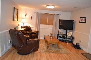 671 E Crest Dr, Heath, OH 43056 photo 8