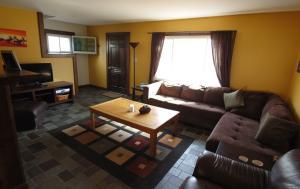 210 E Beaumont Rd, Columbus, OH 43214 photo 3