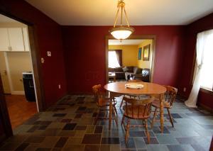 210 E Beaumont Rd, Columbus, OH 43214 photo 6