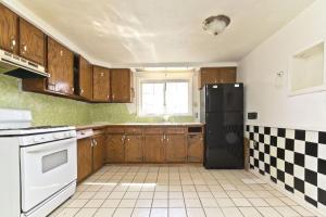 2425 Brooklyn Rd, Columbus, OH 43231 photo 3