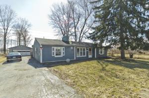 2425 Brooklyn Rd, Columbus, OH 43231 photo 1