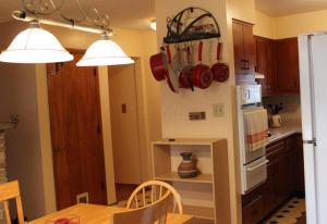 5425 N Meadows Blvd, Columbus, OH 43229 photo 11