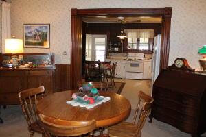 306 E High St, Ashley, OH 43003 photo 11