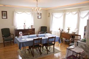 328 N Cherry St, Lancaster, OH 43130 photo 6