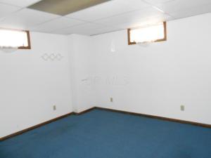 880 Walker St, Newark, OH 43055 photo 18