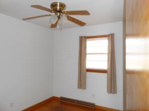 880 Walker St, Newark, OH 43055 photo 13