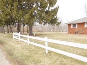 880 Walker St, Newark, OH 43055 photo 3