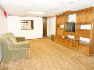 880 Walker St, Newark, OH 43055 photo 27
