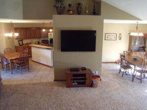 3741 Eagle Dr, Carroll, OH 43112 photo 2