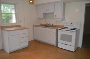 344 E Walnut St, Circleville, OH 43113 photo 16