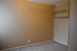 344 E Walnut St, Circleville, OH 43113 photo 6