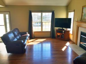 1237 Cedon Run Dr, Blacklick, OH 43004 photo 5