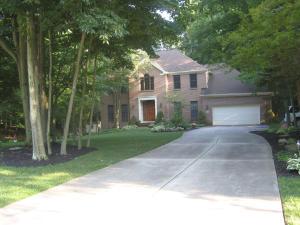 4855 Cascade Dr, Powell, OH 43065 photo 1