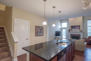 1457 Bexton Loop, Columbus, OH 43209 photo 5