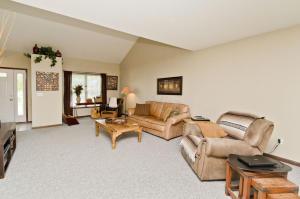 389 Cobblestone Dr, Delaware, OH 43015 photo 8