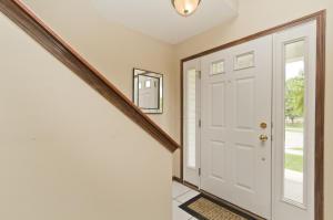 389 Cobblestone Dr, Delaware, OH 43015 photo 4